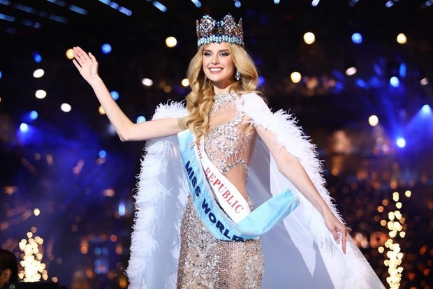 Người đẹp Cộng hòa Czech đăng quang Miss World 2024, Mai Phương lộ diện sau khi trượt Top 12 - Ảnh 4.