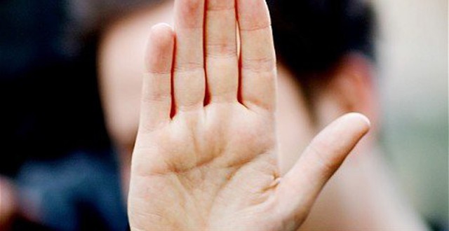 Mắt Nhin Bị Loa Hay Nhin Thấy Chấm đen Co Nguy Hiểm Khong