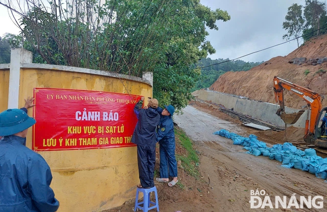 Ngay lúc này: Bão Trà Mi áp sát đất liền gây mưa to gió giật; Cây đổ ngổn ngang, ngập lụt nhiều nơi- Ảnh 36.