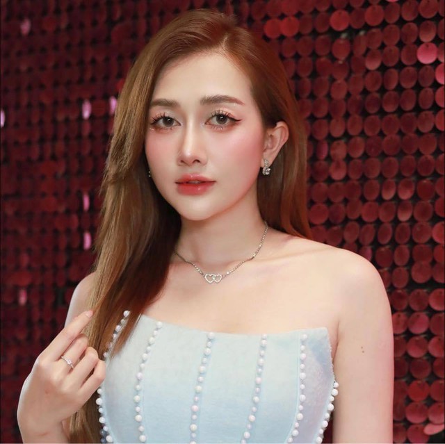 Drama không hồi kết: Phương Lan xin lỗi, Phan Đạt ẩn ý bị vợ quay lưng?- Ảnh 5. Drama không hồi kết: Phương Lan xin lỗi, Phan Đạt ẩn ý bị vợ quay lưng?- Ảnh 5.