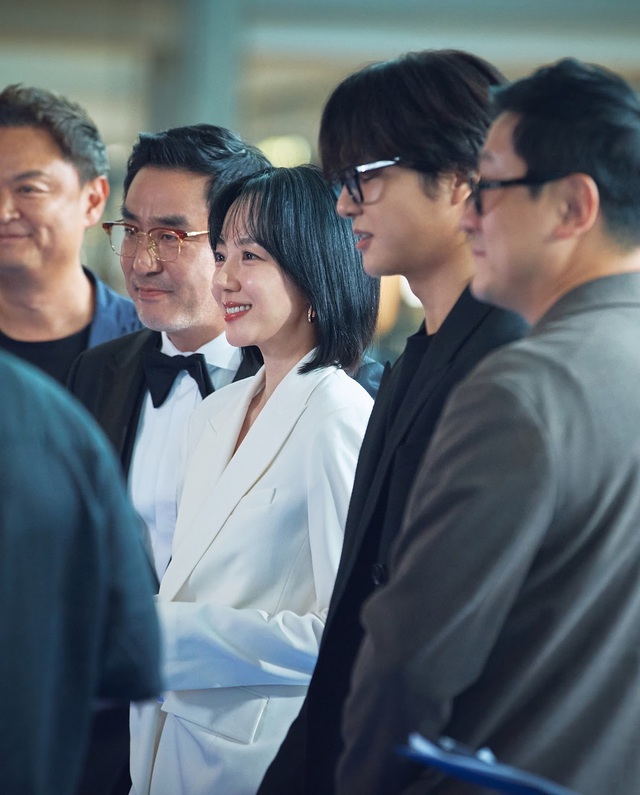 M&agrave;n ảnh H&agrave;n c&oacute; một mỹ nh&acirc;n trẻ m&atilde;i kh&ocirc;ng gi&agrave;, U55 vẫn quyến rũ ng&uacute;t ng&agrave;n khiến bao người ghen tị- Ảnh 7.