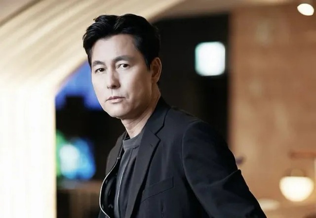 Jung Woo Sung cân nhắc không tham gia lễ trao giải Rồng xanh 2024 giữa tranh cãi- Ảnh 1.