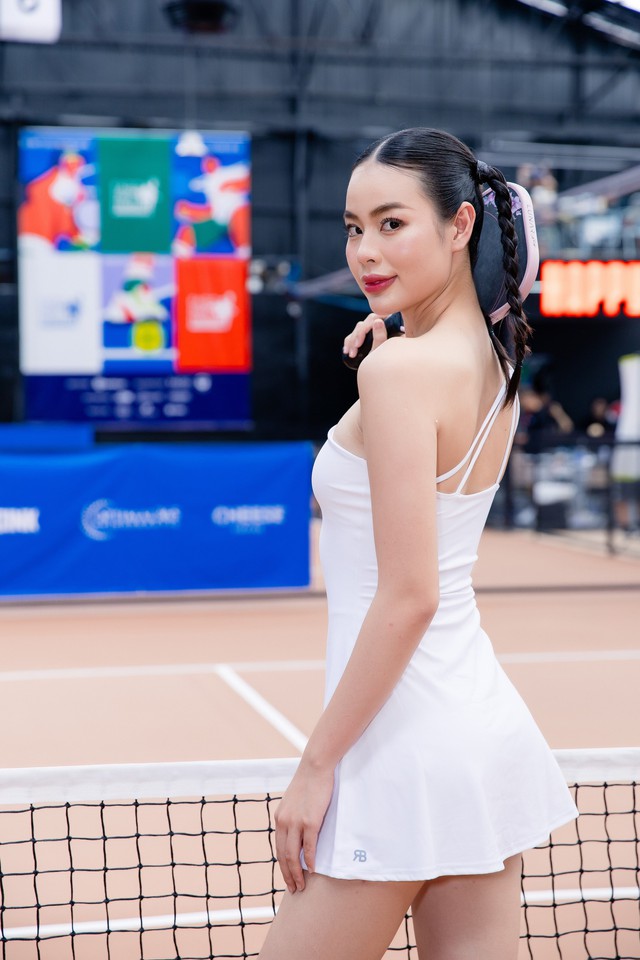 Dàn sao đổ bộ giải pickleball hot nhất: Phương Ly - Andree dính như sam, bà xã JustaTee và loạt 