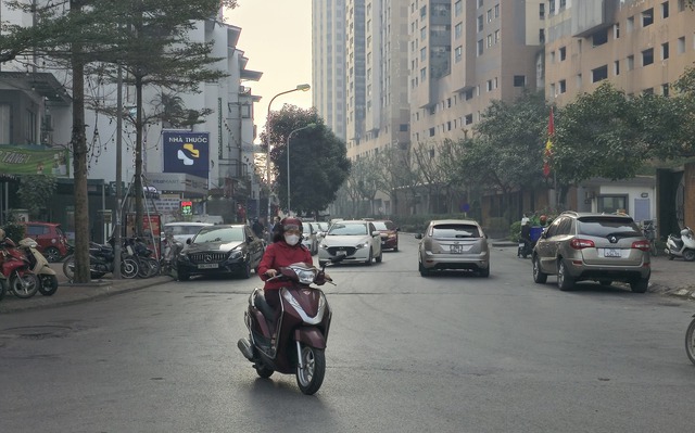 Toàn cảnh Hà Nội sáng nay: Bụi mờ như Sapa, nằm trong top 10 quốc gia ô nhiễm không khí nhất thế giới- Ảnh 13.