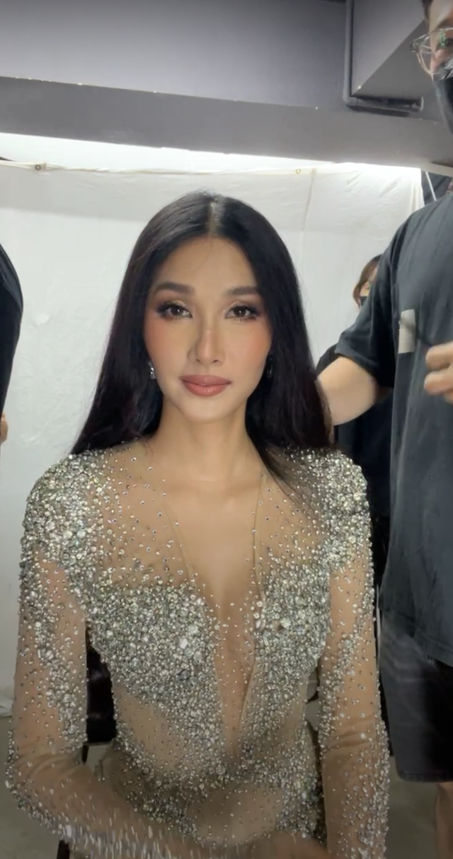 Hoàng Thùy livestream giữa thị phi, Miss Universe Vietnam liền có hành động cực gắt!- Ảnh 2.