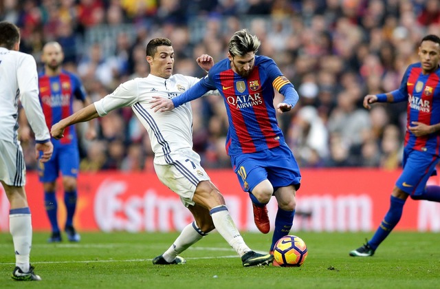 Vì sao nói Messi ghi bàn xuất sắc hơn Ronaldo?- Ảnh 1.