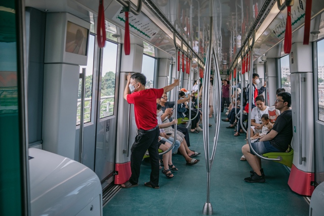 Tất tật trải nghiệm khi đi tàu metro Nhổn: Lưu ý cực quan trọng để có trải nghiệm thật "mượt", ngắm núi và hoàng hôn tuyệt đẹp trên tàu- Ảnh 5.