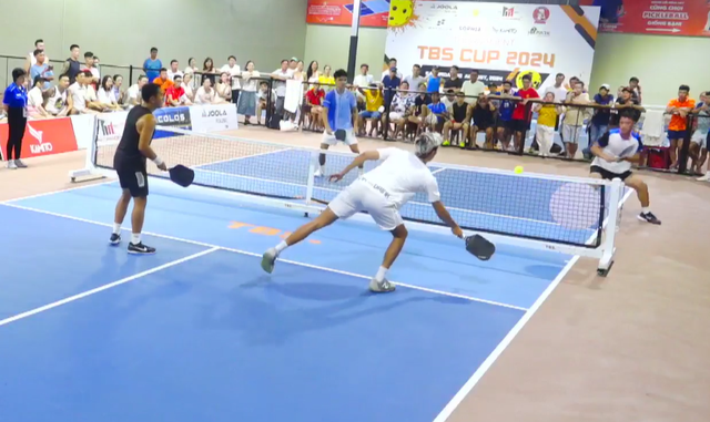 Chấn động pickleball: Cặp VĐV Việt Nam đánh bại bộ đôi ngôi sao Top đầu thế giới Phúc Huỳnh - Marcel Chan, lên ngôi vô địch thuyết phục- Ảnh 1.