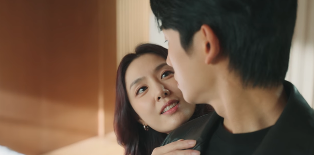 Love Next Door tập 5: Jung Hae In cáu gắt với Jung So Min, một nhân vật mới xuất hiện khiến netizen lo lắng- Ảnh 2.