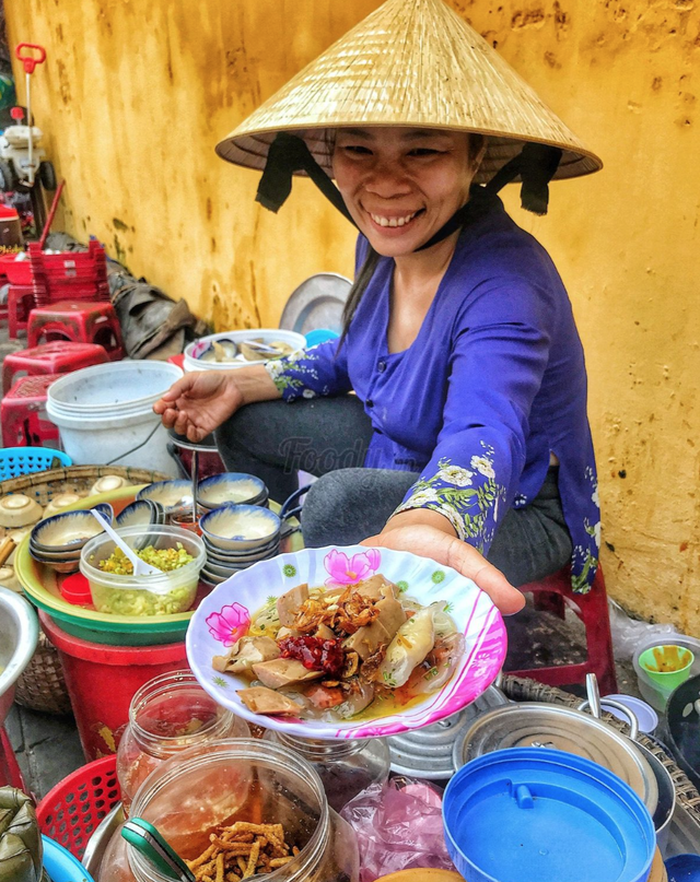 Hàng bánh bèo được khen "ngon nhất Hội An", chủ quán nói tiếng Anh như gió khiến dân tình trầm trồ- Ảnh 9.