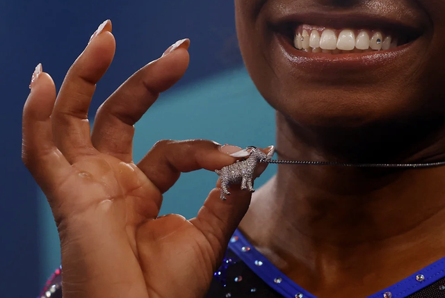 Extremely meaningful photo attracts 37 million views on Olympic homepage: Rivals bow their heads to honor each other all their lives, sports have no enemies - Photo 5.