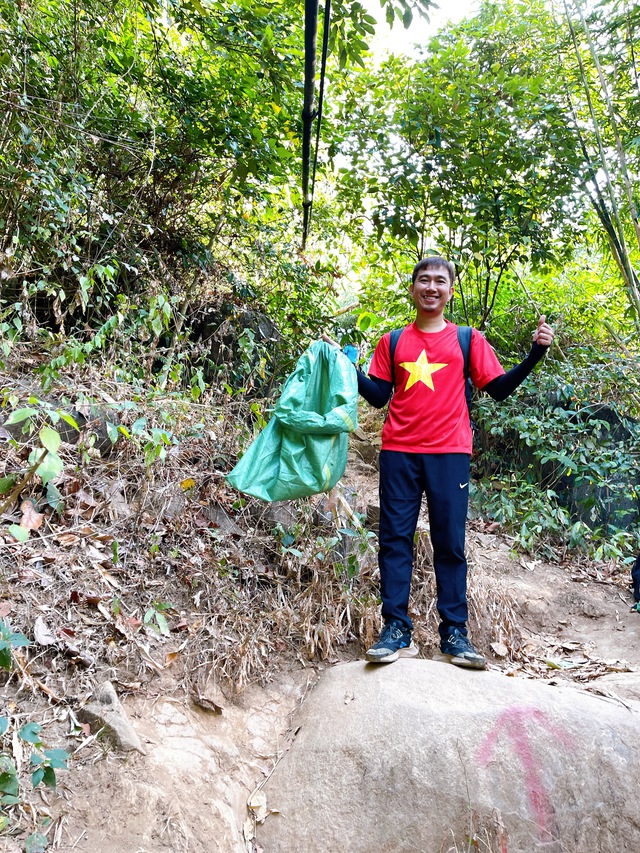 Thanh niên 37 tuổi độc thân, bị mỉa mai là "rỗi hơi" vì đi đâu cũng mang cốc riêng, vứt rác đúng chỗ: Tò mò câu chuyện phía sau!- Ảnh 3.