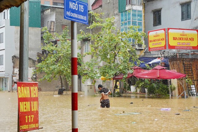 Đến 17h30 ngày 11/9: Đã có 324 người chết và mất tích do bão số 3 và mưa lũ- Ảnh 27.