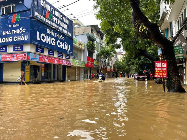 Đến 17h30 ngày 11/9: Đã có 324 người chết và mất tích do bão số 3 và mưa lũ- Ảnh 30.