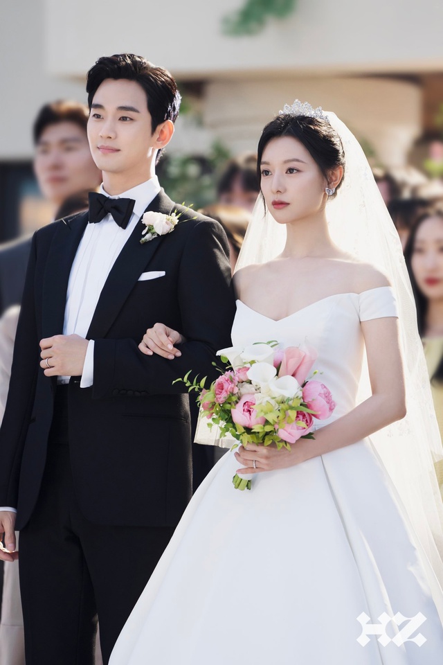 Kim Soo Hyun cố tình làm điều này đúng sinh nhật Kim Ji Won để công khai tỏ tình?- Ảnh 3.