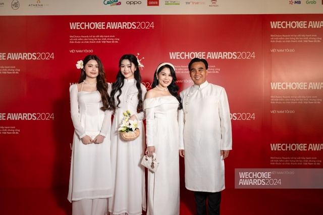 Siêu thảm đỏ đại hội áo dài hot nhất WeChoice Awards 2024: Nhã Phương - Trường Giang tình tứ, Trấn Thành hội ngộ dàn sao, dàn hậu đọ sắc nét căng!- Ảnh 23.