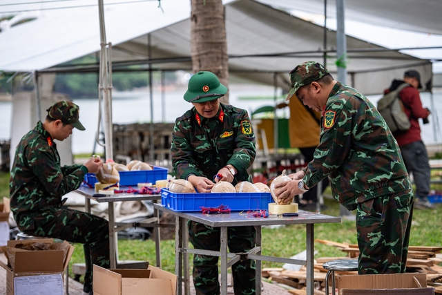 Bên trong trận địa pháo hoa ở Hà Nội: Tất cả đã sẵn sàng cho đêm giao thừa rực rỡ- Ảnh 5.