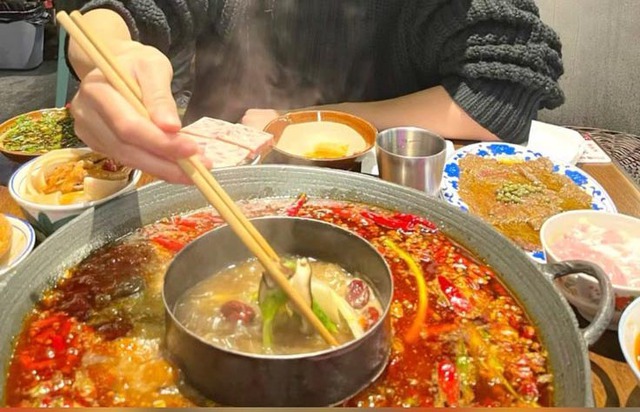 3 loại gia vị ăn nhiều rất hại cho giấc ngủ, “đánh cắp” tuổi thọ nhưng người trẻ hiếm ai không thích- Ảnh 1.