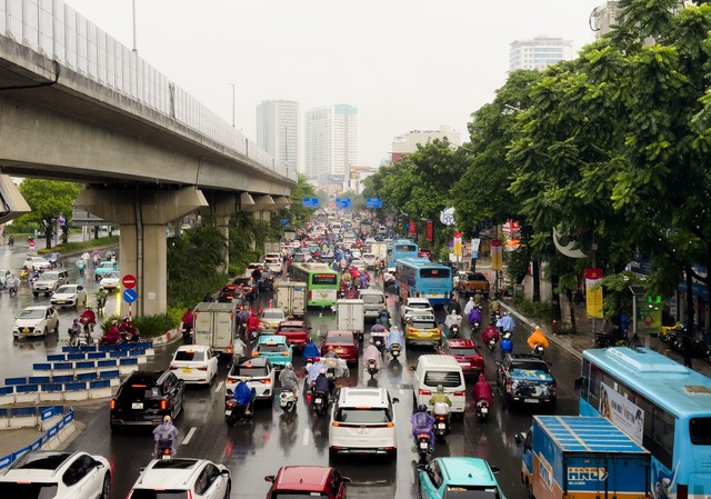 Cảnh tượng ở Hà Nội sáng 14/10- Ảnh 8.