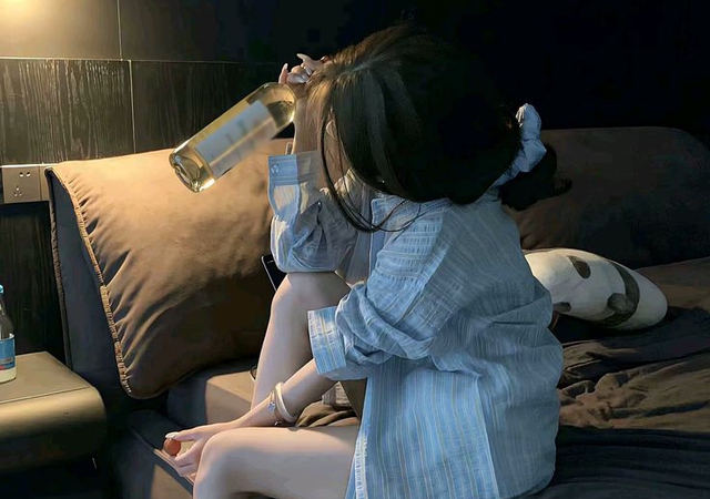 7 thực phẩm “bòn rút” estrogen nếu ăn nhiều, nữ giới muốn đẹp, trẻ, khỏe lâu phải “kiểm soát mồm miệng”- Ảnh 3.