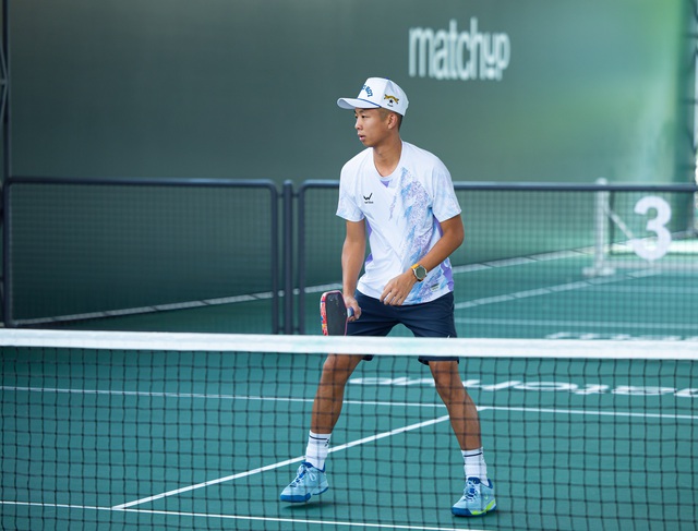 Bắt gặp Quang Dương tập luyện tại s&acirc;n Pickleball của Trịnh Linh Giang v&agrave; L&yacute; Ho&agrave;ng Nam- Ảnh 3.