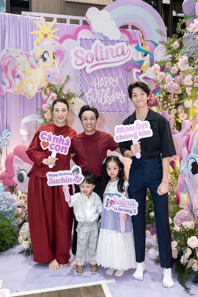 Con trai út Cường Đô La “đáo để” thế này!- Ảnh 8. Con trai út Cường Đô La “đáo để” thế này!- Ảnh 8.