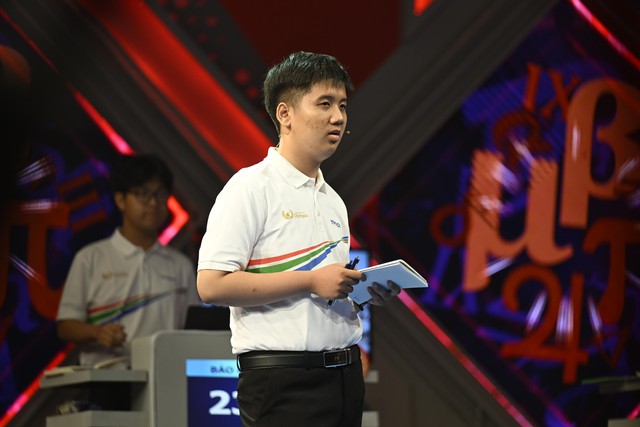 Bảo Khánh - "nhà leo núi" đến từ Hà Nội vô địch Olympia 2025!- Ảnh 9. Bảo Khánh - "nhà leo núi" đến từ Hà Nội vô địch Olympia 2025!- Ảnh 9.
