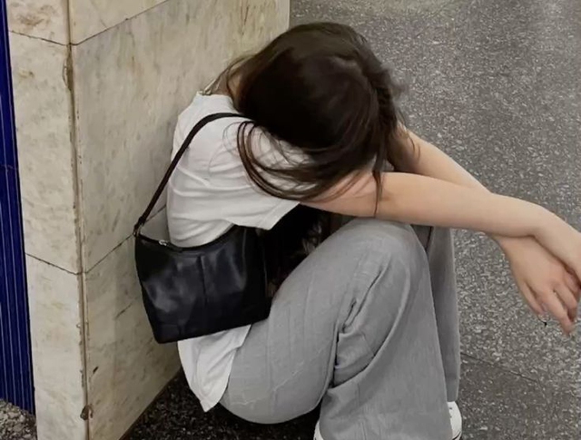 4 tín hiệu sớm nhất của suy thận dễ bị nhầm là "bệnh vặt", nam hay nữ đều phải đề cao cảnh giác!- Ảnh 2. 4 tín hiệu sớm nhất của suy thận dễ bị nhầm là "bệnh vặt", nam hay nữ đều phải đề cao cảnh giác!- Ảnh 2.