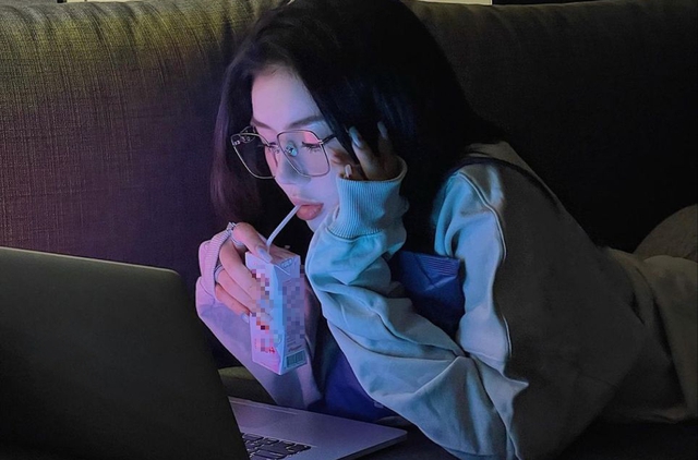 4 việc không liên quan đến chuyện ấy nhưng làm buồng trứng rất nhanh "HỎNG", mắc ung thư- Ảnh 1. 4 việc không liên quan đến chuyện ấy nhưng làm buồng trứng rất nhanh "HỎNG", mắc ung thư- Ảnh 1.