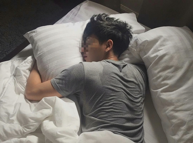 Nam thanh niên tử vong vì ung thư hạch, biết 2 dấu hiệu ban đêm anh đã "ngó lơ" ai cũng giật mình- Ảnh 2. Nam thanh niên tử vong vì ung thư hạch, biết 2 dấu hiệu ban đêm anh đã "ngó lơ" ai cũng giật mình- Ảnh 2.