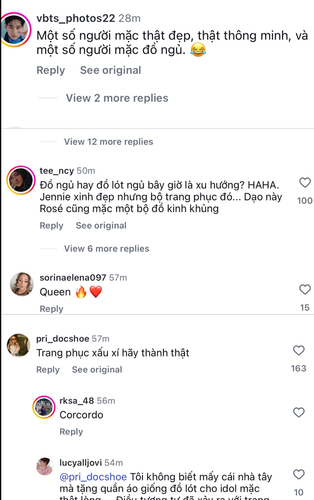 Jennie tới show Chanel muộn, outfit bị phản ứng vì giống Rosé- Ảnh 6.