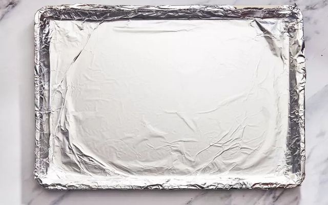 6 kiểu dùng giấy bạc vừa phí đồ ăn lại “phá gan”, hại thận, dễ cháy nổ nhưng cực hiếm gia đình nào chưa từng làm- Ảnh 5.