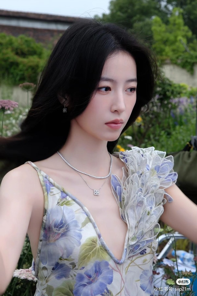 4 mỹ nhân showbiz này không giả tạo thì ai giả tạo?- Ảnh 10.