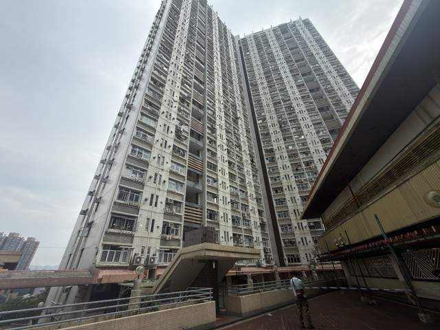 Bố mẹ đi thăm bạn bè, để con trai 12 tuổi ở nhà một mình nhưng vừa trở về thì nghe tin dữ từ cảnh sát- Ảnh 1.