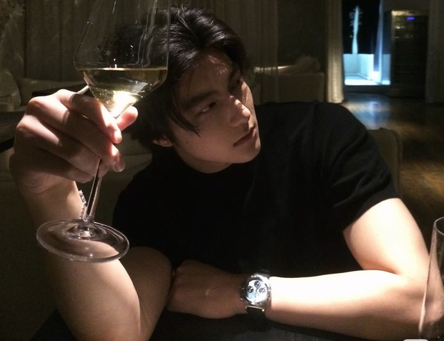 Người phụ nữ ung thư dạ dày rồi qua đời vì 3 việc nhiều người thích làm trước khi đi ngủ- Ảnh 2.