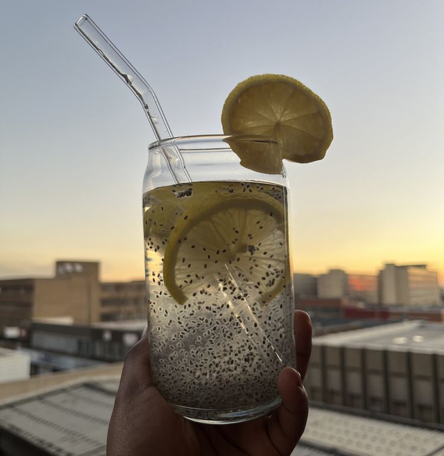 5 thực phẩm chỉ cần thả vào nước, sáng hôm sau có ngay thức uống tăng sinh collagen, "trẻ hóa" cơ thể cho nữ giới- Ảnh 1.