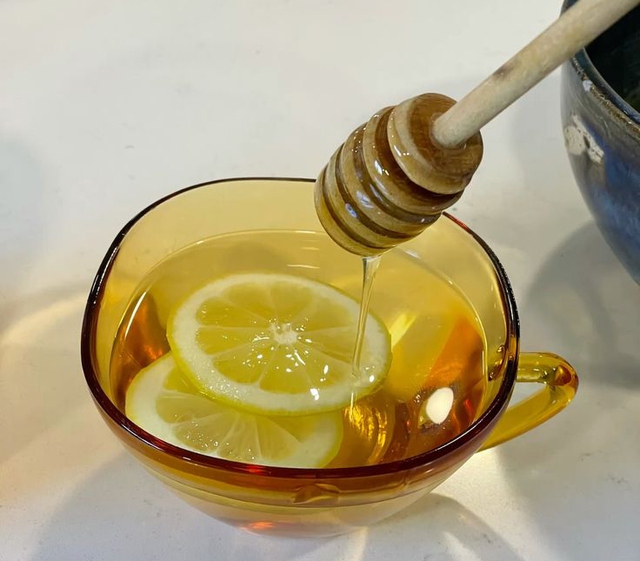 7 loại nước chị em nên uống vào buổi tối để da, tóc, móng được nuôi dưỡng dù trong giấc ngủ- Ảnh 2. 7 loại nước chị em nên uống vào buổi tối để da, tóc, móng được nuôi dưỡng dù trong giấc ngủ- Ảnh 2.