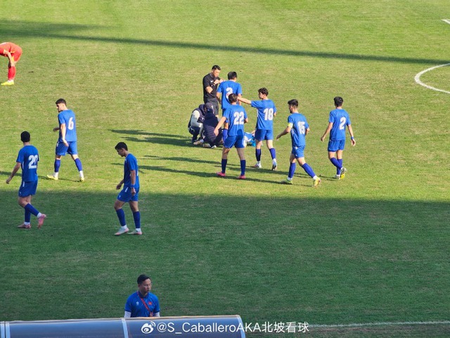 Để thua nghiệt ngã, tuyển Việt Nam mất cơ hội lên đầu bảng giải quốc tế- Ảnh 5.