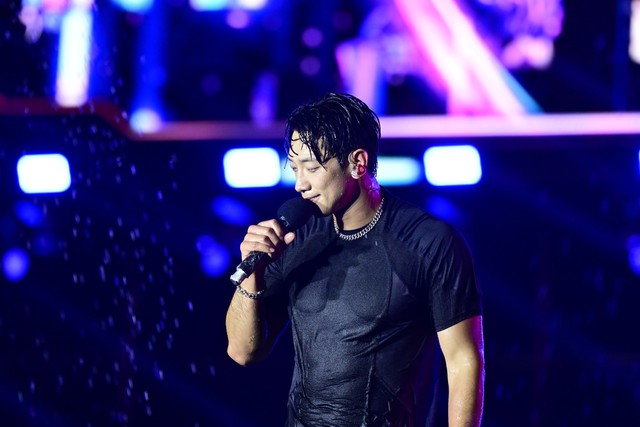 Bi Rain g&acirc;y cho&aacute;ng to&agrave;n tập với cơ bụng 6 m&uacute;i cực phẩm, HIEUTHUHAI c&ugrave;ng d&agrave;n sao "quẩy" tưng bừng đại tiệc WATERBOMB 2025 D-1- Ảnh 85.