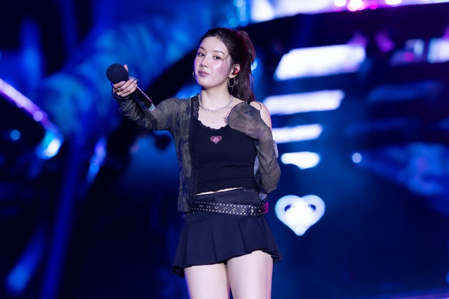 Bi Rain g&acirc;y cho&aacute;ng to&agrave;n tập với cơ bụng 6 m&uacute;i cực phẩm, HIEUTHUHAI c&ugrave;ng d&agrave;n sao "quẩy" tưng bừng đại tiệc WATERBOMB 2025 D-1- Ảnh 58.