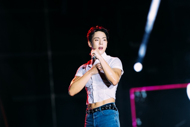 Bi Rain g&acirc;y cho&aacute;ng to&agrave;n tập với cơ bụng 6 m&uacute;i cực phẩm, HIEUTHUHAI c&ugrave;ng d&agrave;n sao "quẩy" tưng bừng đại tiệc WATERBOMB 2025 D-1- Ảnh 61.