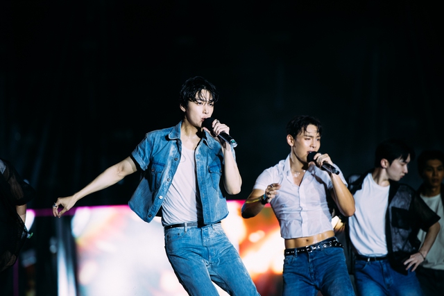 Bi Rain g&acirc;y cho&aacute;ng to&agrave;n tập với cơ bụng 6 m&uacute;i cực phẩm, HIEUTHUHAI c&ugrave;ng d&agrave;n sao "quẩy" tưng bừng đại tiệc WATERBOMB 2025 D-1- Ảnh 62.