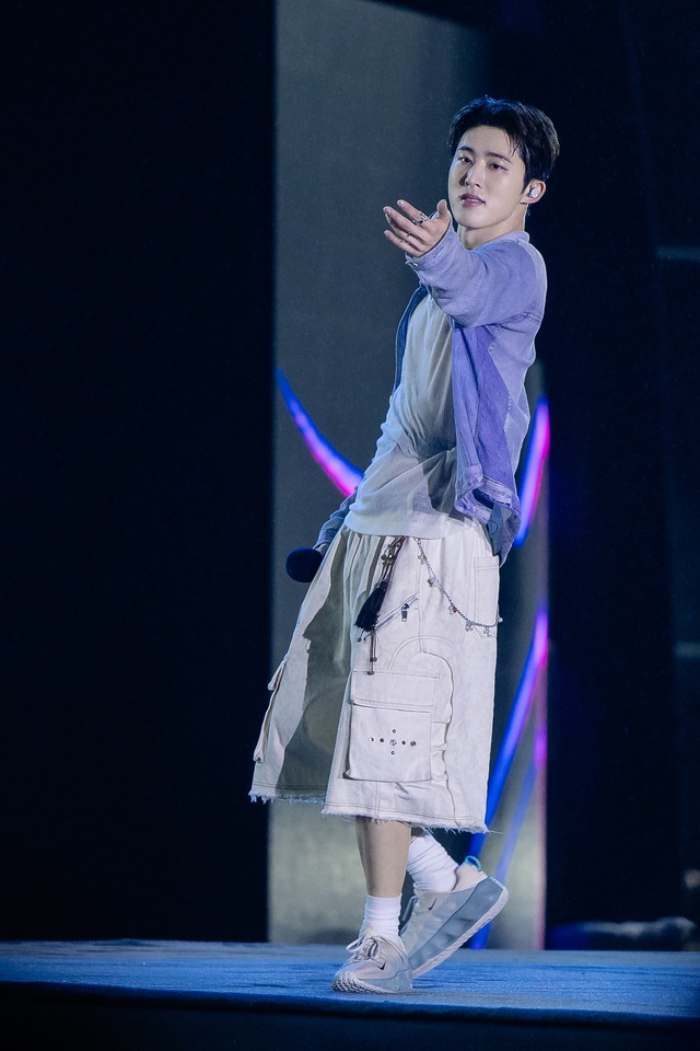 Jay Park "đốt cháy" WATERBOMB D-2 với cơ bụng "tiền tỷ", Chi Pu - B.I gây sốc visual với màn kết hợp chưa từng có- Ảnh 51.