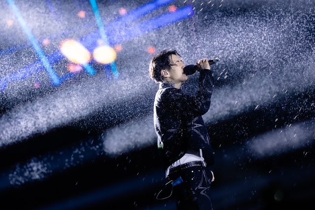 Jay Park "đốt cháy" WATERBOMB D-2 với cơ bụng "tiền tỷ", Chi Pu - B.I gây sốc visual với màn kết hợp chưa từng có- Ảnh 75.