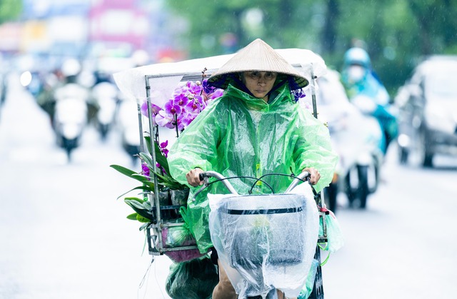Hà Nội thật khác trong ngày rét nhất từ đầu Đông
- Ảnh 14. Hà Nội thật khác trong ngày rét nhất từ đầu Đông
- Ảnh 14.