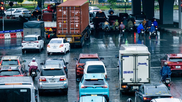 Hà Nội thật khác trong ngày rét nhất từ đầu Đông
- Ảnh 4. Hà Nội thật khác trong ngày rét nhất từ đầu Đông
- Ảnh 4.