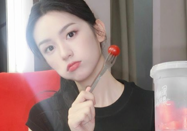 Ban đêm quá đói để ngủ nhưng ăn lại sợ tăng cân? Tiết lộ 6 món ăn vặt "cứu tinh" cho chị em, ít hại giấc ngủ- Ảnh 3. Ban đêm quá đói để ngủ nhưng ăn lại sợ tăng cân? Tiết lộ 6 món ăn vặt "cứu tinh" cho chị em, ít hại giấc ngủ- Ảnh 3.