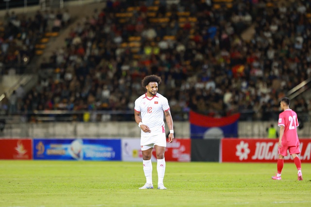 Xu&acirc;n Son lập c&ocirc;ng ng&agrave;y t&aacute;i xuất nhưng ĐT Việt Nam chỉ thắng nhẹ L&agrave;o- Ảnh 3.