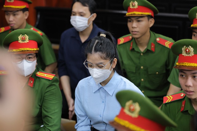 Lời khai đầu tiên của Thuỳ Tiên trước toà: Không nhận Hoa hậu, chỉ nói nghề nghiệp là người mẫu- Ảnh 6.