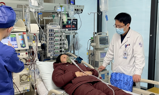 Người phụ nữ 40 tuổi suy gan và suy thận nguy kịch chỉ vì 1 bát mì, bác sĩ hoảng hốt: "Ai lại tiết kiệm đồ ăn theo kiểu đó?"- Ảnh 1.